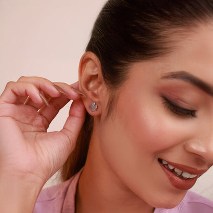 Clover studs