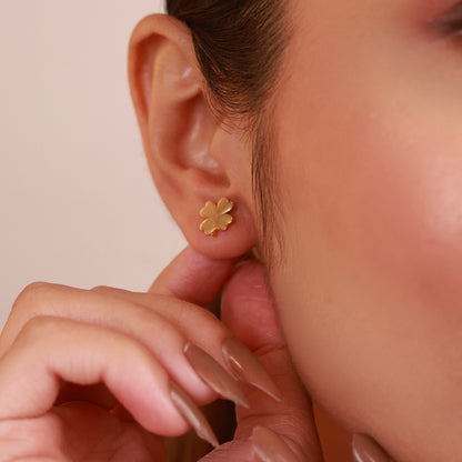 Clover studs