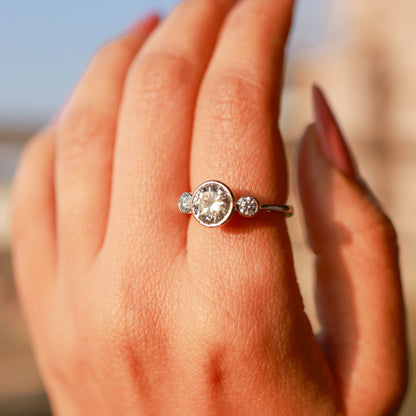 Elin Moissanite Ring