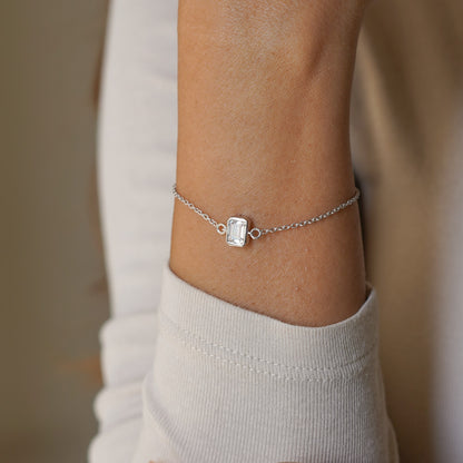 Solify Emerald Solitaire Moissanite Bracelet