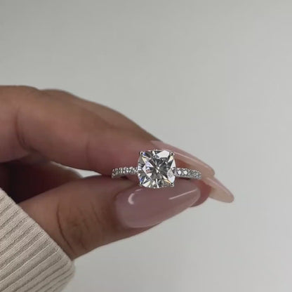 Silvia Moissnaite Ring