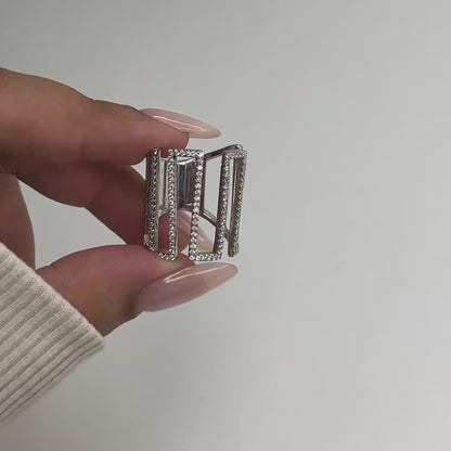 Zig zag moisannite ring